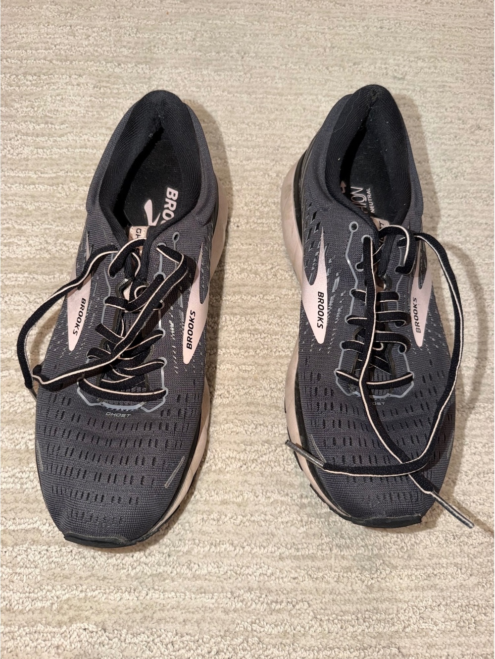 Brooks dark gray running shoes